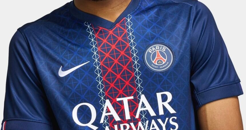 Le maillot du PSG 2025/2026 @NIKE