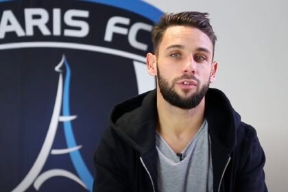 Julien Lopez copyright - Paris FC