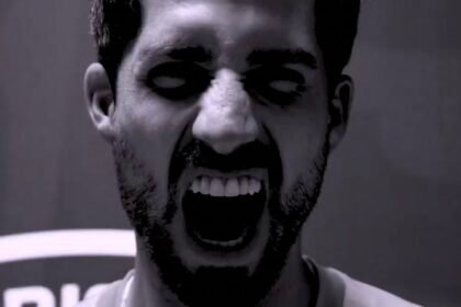Kevin Trapp copyright -  - Paris FC
