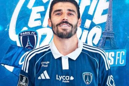 Pierre Lees Melou - Paris FC