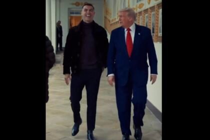 "2 GOATS": Trump rigole avec CR7, le malaise